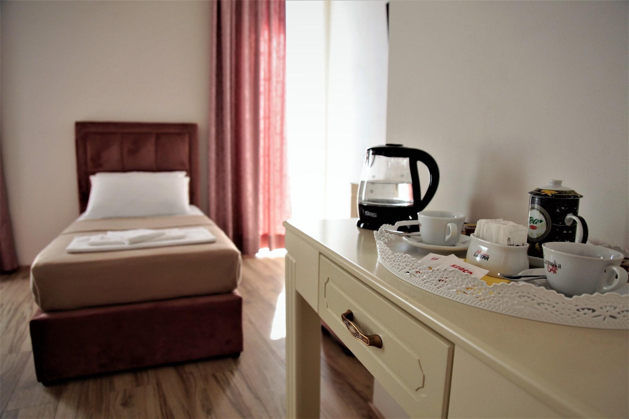 Hotel Veliera Durrës Buitenkant foto