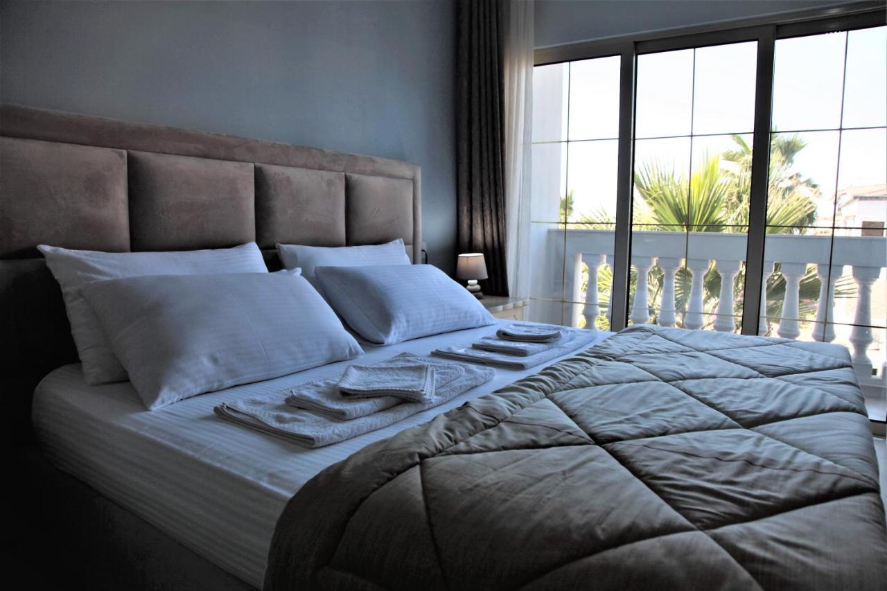 Hotel Veliera Durrës Buitenkant foto
